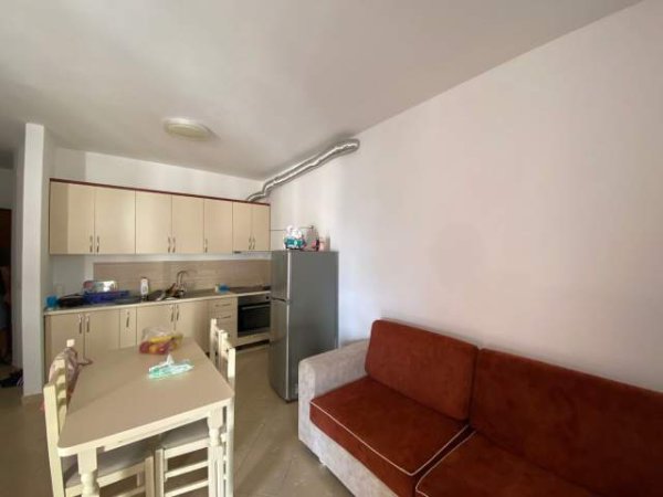 Tirane, shitet apartament Kati 4, 62 m² 74.400 Euro (Kompleksi Fratari)