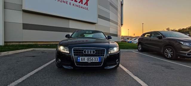 Tirane, shitet makine Audi A5 Viti 2008, 6.800 Euro