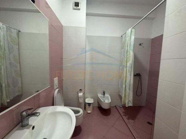 Tirane, jepet me qera apartament Kati 1, 87 m² 600 Euro (Kodra e Diellit)