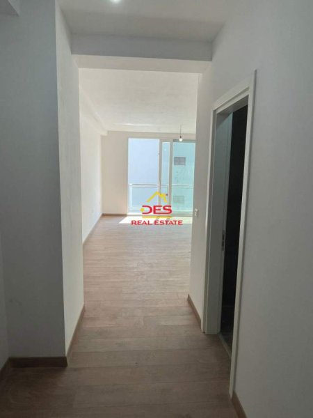 Tirane, jepet me qera apartament 2+1+BLK Kati 3, 90 m² 550 Euro (Rruga e Dibres)