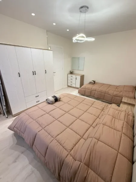 Tirane, jepet me qera apartament 1+1 Kati 3, 75 m² 750 € (ZONA E LICEUT, PRANE RTSH)