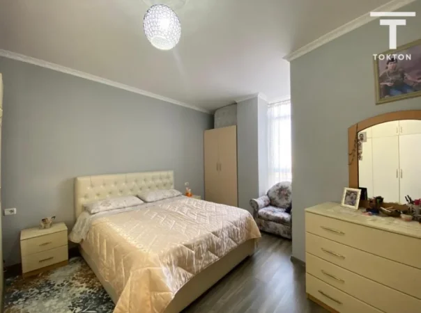 Tirane, shitet apartament 2+1+Ballkon Kati 4, 113 m² 260.728 € (Rruga Jordan Misja)