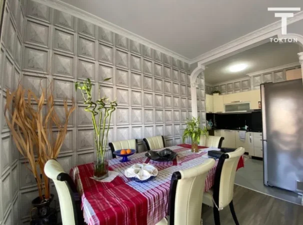 Tirane, shitet apartament 2+1+Ballkon Kati 4, 113 m² 260.728 € (Rruga Jordan Misja)