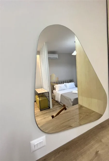 Shitet Garsoniere e investuar per Airbnb, Ish Ekspozita, 11.500.000 Leke