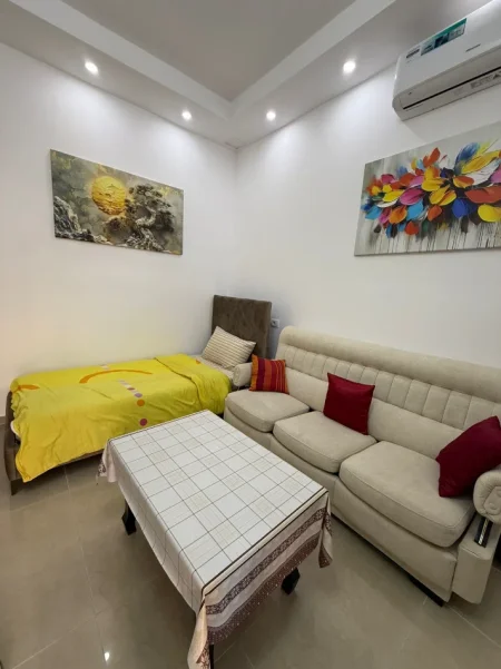 Durres, jepet me qera apartament 1+1 Kati 1, 55 m² 380 € (Iliria plazh Durres)