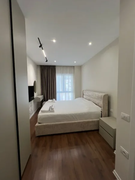 SUPER APARTAMENT 1+1  I MOBILUAR  650 € (RR. BARRIKADAVE)