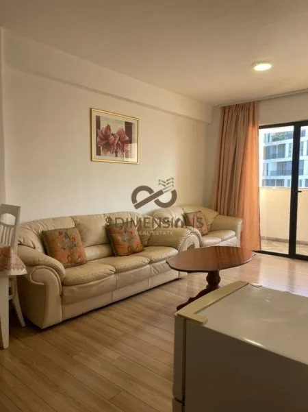 Tirane, shitet apartament 3+1+Ballkon Kati 3, 149 m² 205.000 € (5 maji)