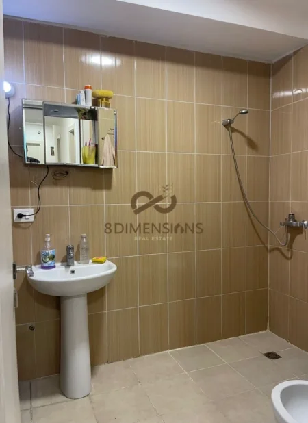 Tirane, shitet apartament 3+1+Ballkon Kati 3, 149 m² 205.000 € (5 maji)