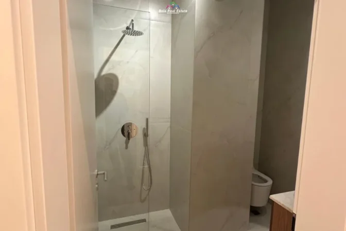 Tirane, jepet me qera apartament 1+1+Ballkon Kati 7, 60 m² 560 € (pasho hysa)