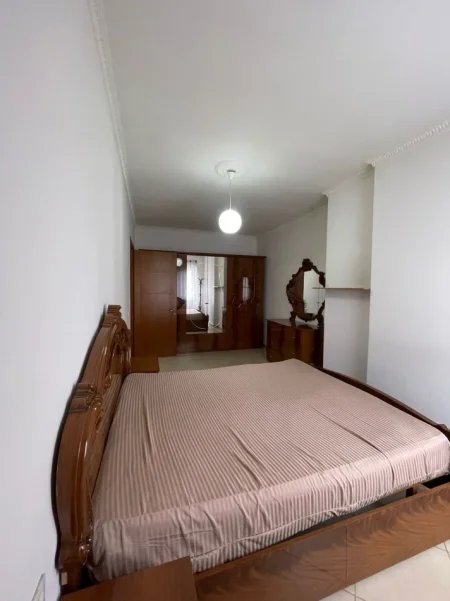 Tirane, jepet me qera apartament 2+1 Kati 4, 96 m² 500 € (ASTIR)