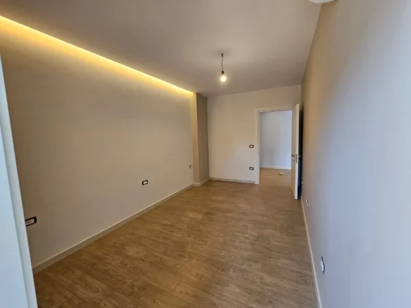 Shitet, Apartament 2+1+ Garsoniere , Zogu I Zi, Tiranë - 340,000€ | 130 m²
