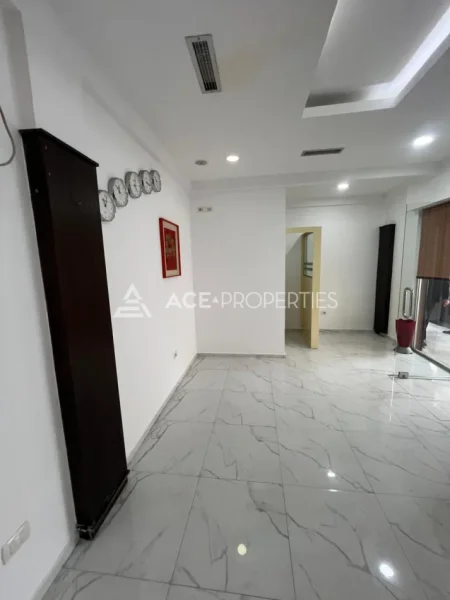 Durres, jepet me qera ambjent biznesi Kati 0, 60 m² 400 € (SPITALI,DURRES)