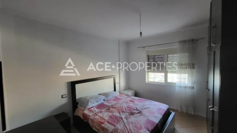 Durres, jepet me qera apartament 1+1 Kati 5, 300 € (SHKEMB KAVAJE)