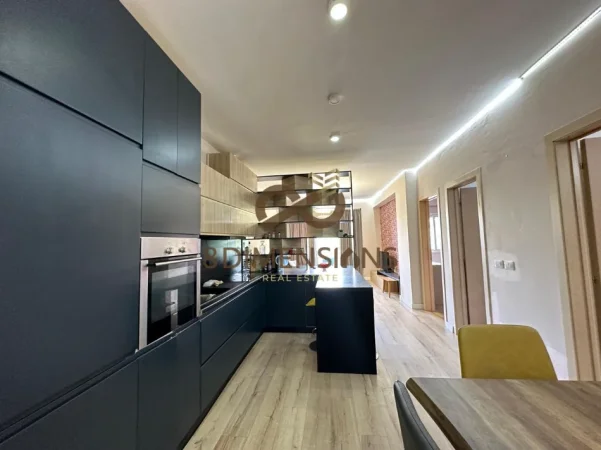 Tirane, jepet me qera apartament 2+1+Ballkon Kati 2, 107 m² 400 € (fresk)