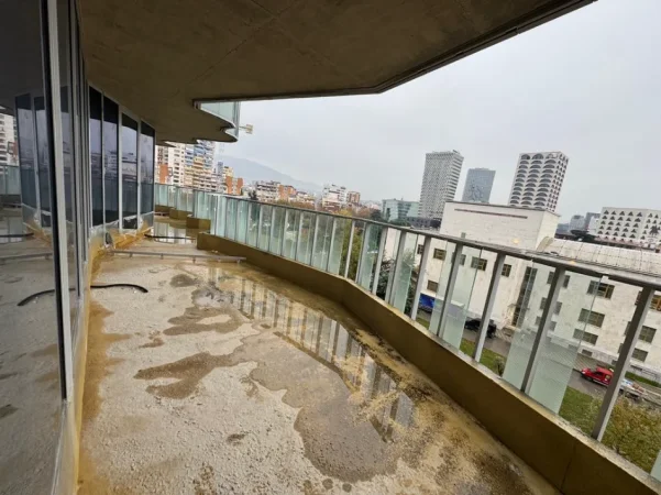 Tirane, shitet apartament 2+1+2+Ballkon Kati 1, 223 m² 1.157.600 € (Qender, TIRANA’S ROCK)