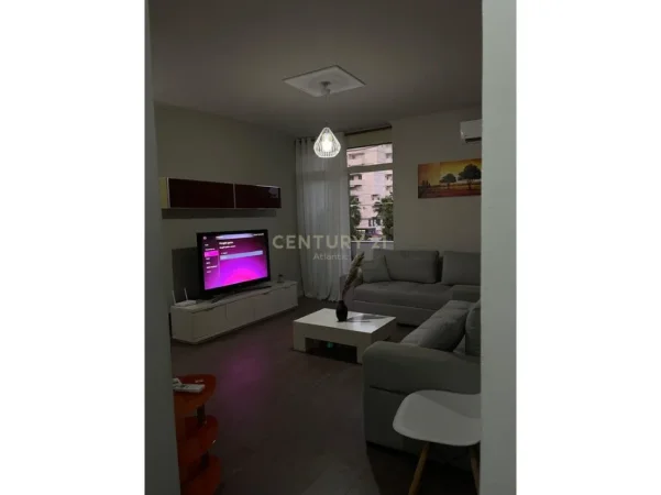 Durres, jepet me qera apartament 1+1 Kati 1, 60 m² 600 € (Plazh,Durres)