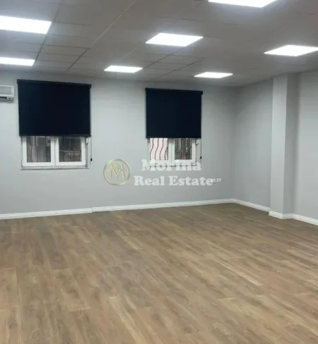 Tirane, jepet me qera ambjent biznesi Kati 1, 89 m² 950 € (Qender)
