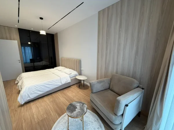 Tirane, jepet me qera apartament 1+1+Ballkon Kati 12, 85 m² 1.200 € (Rruga e Barrikadave)