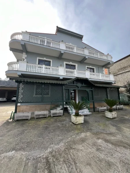 Tirane, shitet hotel Kati 3, 1.250 m² 850.000 €