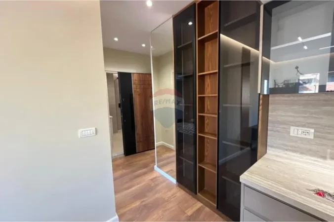 Shitet apartament 1+1 , 53 m² 155.000 €