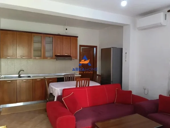 Tirane, jepet me qera apartament 1+1+Aneks Kati 1, 75 m² 350 € 