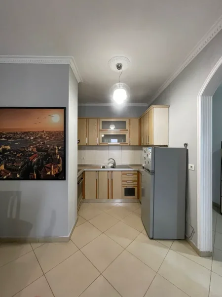 Tirane, jepet me qera apartament 2+1 , 94 m² 500 € (Astir)