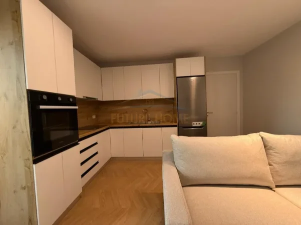 Tirane, shitet apartament 1+1 Kati 4, 53 m² 149.000 € (SIRI KODRA)