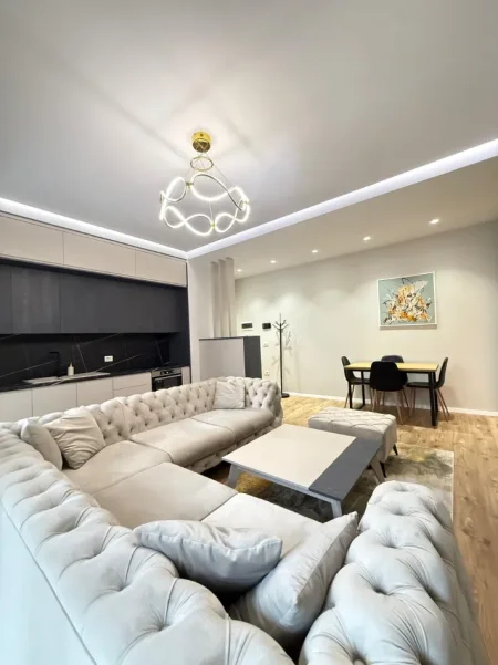 Tirane, jepet me qera apartament 1+1 , 90 m² 800 € (Kompleksi Delijorgji)