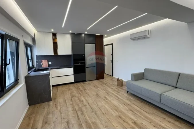 Shitet apartament 1+1 Kati 3, 65 m² 168.000 € (kodra e diellit 1)