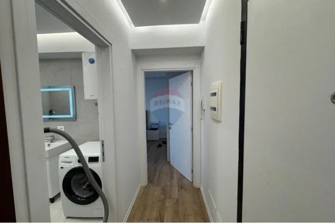 Shitet apartament 1+1 Kati 3, 65 m² 168.000 € (kodra e diellit 1)