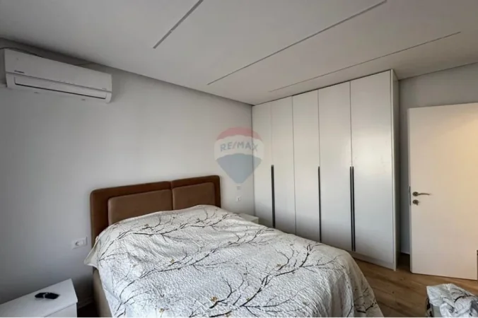 Shitet apartament 1+1 Kati 3, 65 m² 168.000 € (kodra e diellit 1)