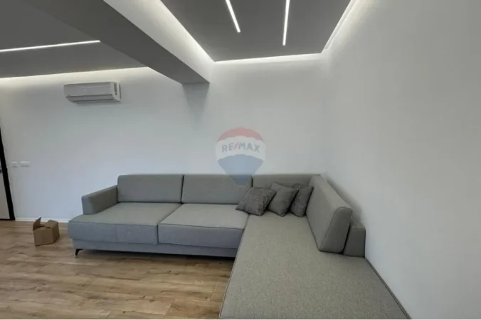 Shitet apartament 1+1 Kati 3, 65 m² 168.000 € (kodra e diellit 1)