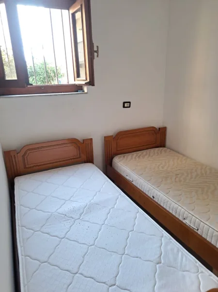 Tirane, jepet me qera garsonier 1+1 Kati 1, 50 m² 300 € 