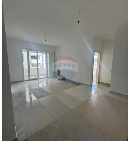 Tirane, shitet apartament 2+1 , 115 m² 140.000 € (Pallatet e Verdha)
