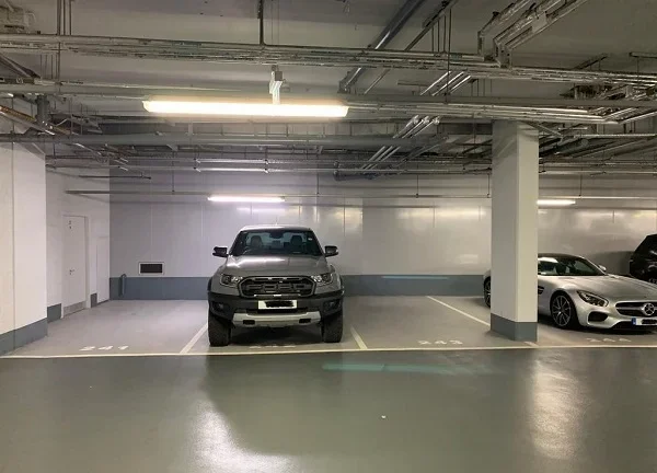 Tirane, shitet garazh | post parkimi Kati -2, 15 m² 40.000 € (RRUGA E KAVAJES)