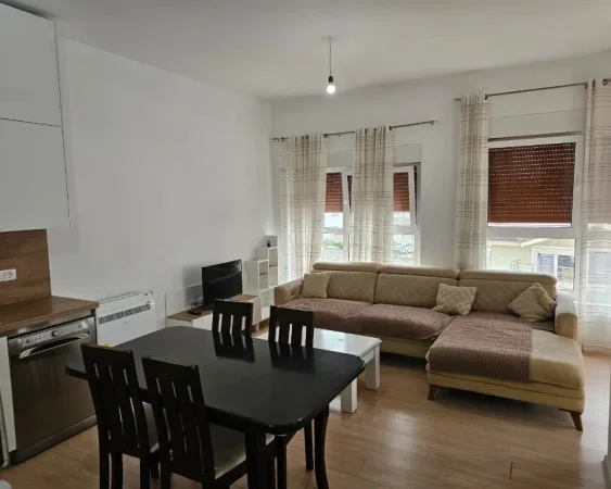 Tirane, jepet me qera apartament 2+1+Aneks+Ballkon Kati 6, 100 m² 550 € (rruga ali demi)
