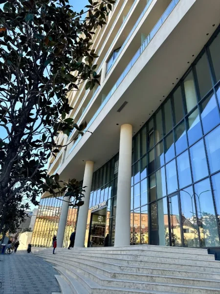 Tirane, shitet apartament 2+1 , 104 m² (Golden Tower)
