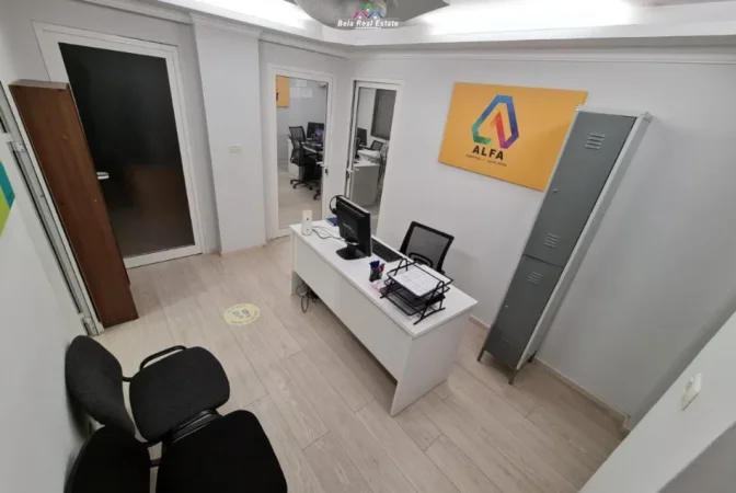 Tirane, jepet me qera zyre Kati 2, 123 m² 850 € (Rruga Sami Frasheri)