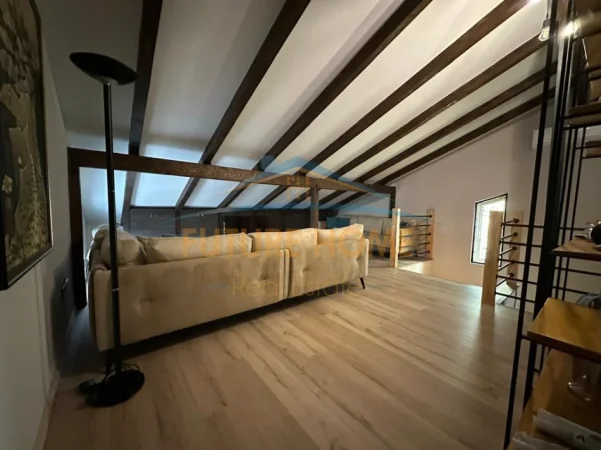 Tirane, jepet me qera Vile 2 Katshe Kati 2, 2.164 m² 1.800 € (Petrele)