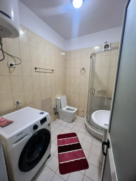 Tirane, jepet me qera apartament 2+1 Kati 8, 72 m² 400 € (Yzberisht)