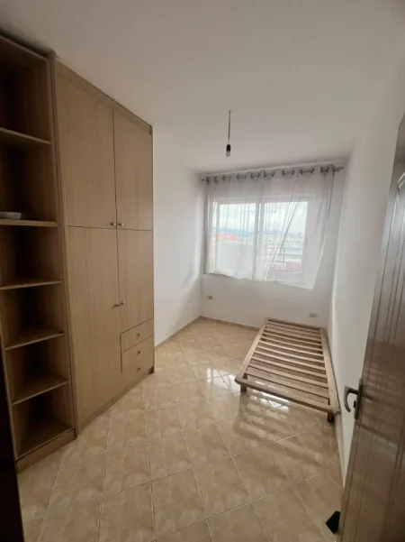 Tirane, jepet me qera apartament 2+1 Kati 8, 72 m² 400 € (Yzberisht)
