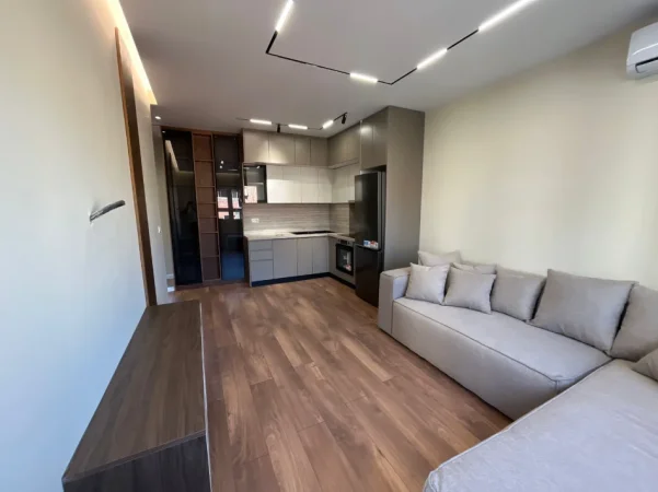 Tirane, shitet apartament 1+1+Ballkon Kati 3, 53 m² (Rruga Mine Peza prane Prokurorise)