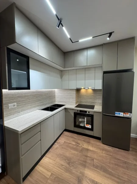 Tirane, shitet apartament 1+1+Ballkon Kati 3, 53 m² (Rruga Mine Peza prane Prokurorise)