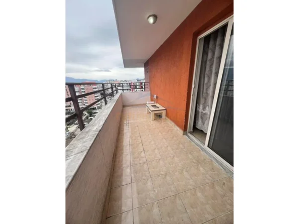Tirane, jepet me qera apartament 2+1 Kati 8, 72 m² 400 € (Yzberisht)