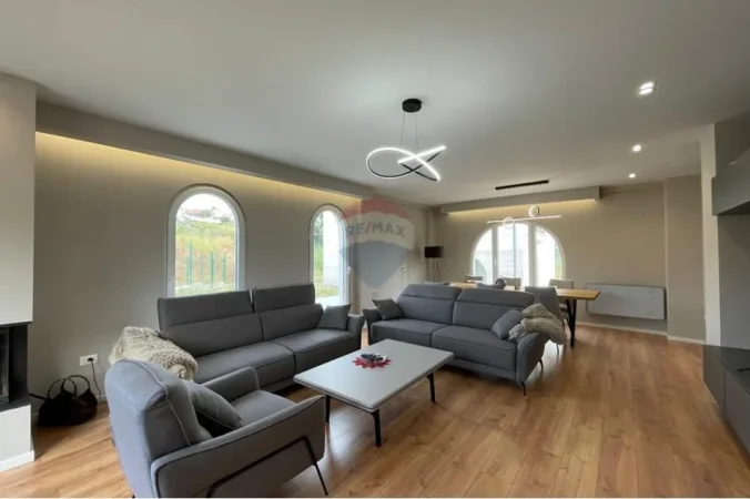 Tirane, jepet me qera Vile 2 Katshe , 437 m² 2.500 € 