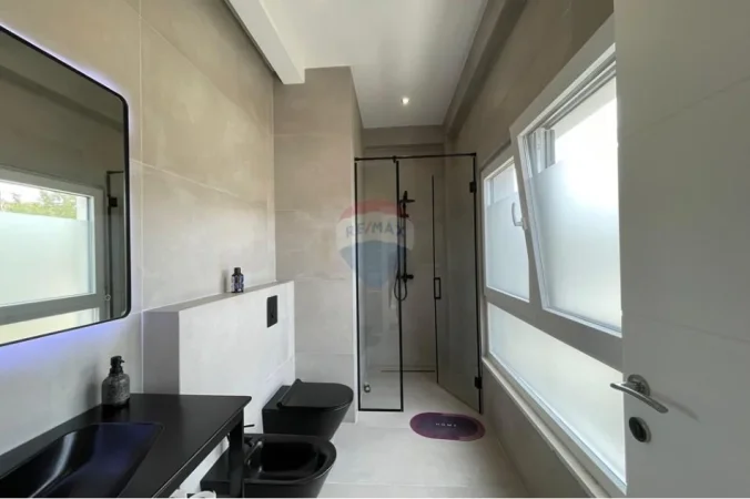 Tirane, jepet me qera Vile 2 Katshe , 437 m² 2.500 € 