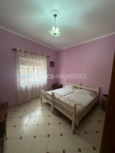 Durres, jepet me qera apartament 2+1 Kati 4, 80 m² 400 € (Qender)