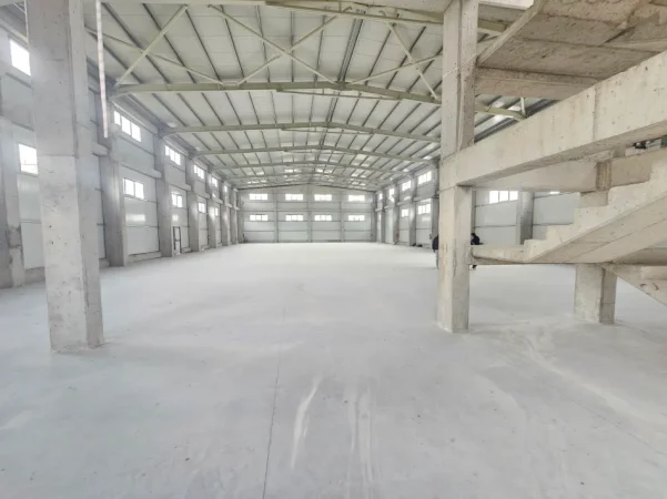 Tirane, jepet me qera magazine Kati 0, 1.200 m² 6.280 € (AUTOSTRADA TIRANE-DURRES)