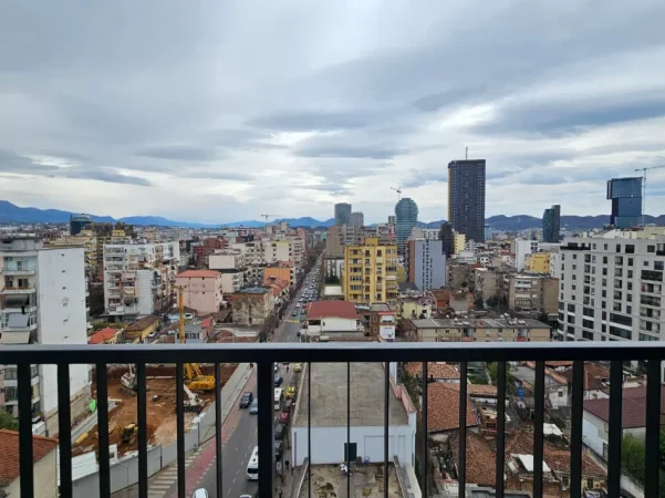 Tirane, jepet me qera zyre Kati 9, 102 m² (Rruga Barrikadave)