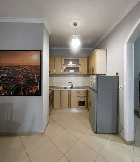 Tirane, jepet me qera apartament 2+1 , 94 m² 500 € 